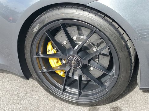 Used 2025 Porsche 911 Carrera 4 GTS image 12