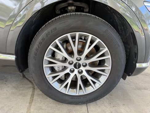 Used 2025 Genesis GV80 2.5T Standard AWD/4WD image 22