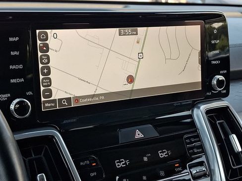 Certified 2023 Kia Sorento SX Prestige w/ Panoramic Sunroof Package AWD/4WD image 19