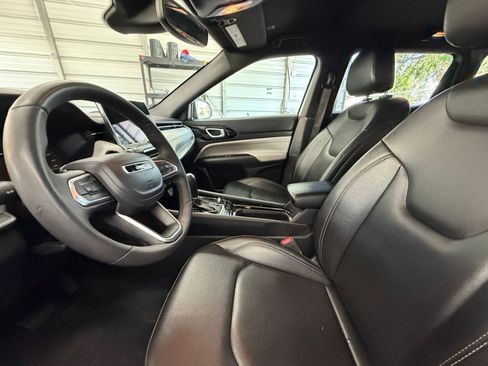 Used 2025 Jeep Compass Limited AWD/4WD image 27