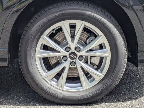 Used 2025 Audi Q3 2.0T Premium w/ Convenience Package image 9