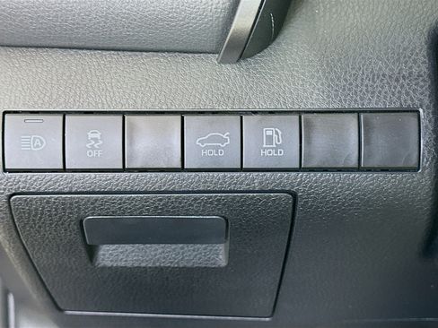 Used 2024 Toyota Camry SE FWD image 16