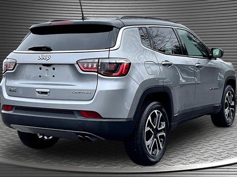 Used 2022 Jeep Compass Limited w/ Sun and Sound Group image 6