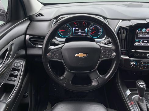 Used 2019 Chevrolet Traverse RS image 20