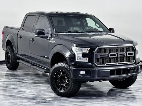 Used 2015 Ford F150 Lariat w/ Equipment Group 502A Luxury AWD/4WD image 3