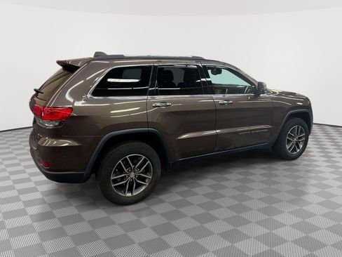 Used 2017 Jeep Grand Cherokee Limited AWD/4WD image 5