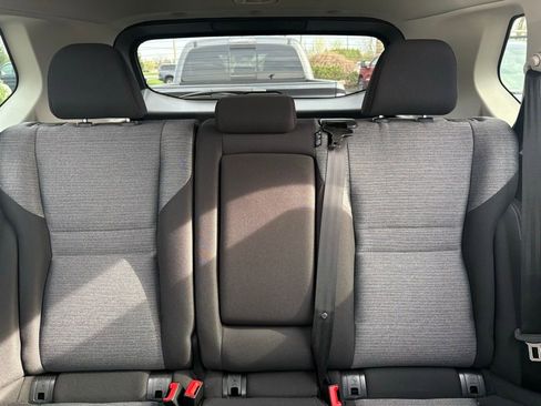 Used 2023 Nissan Rogue SV image 4