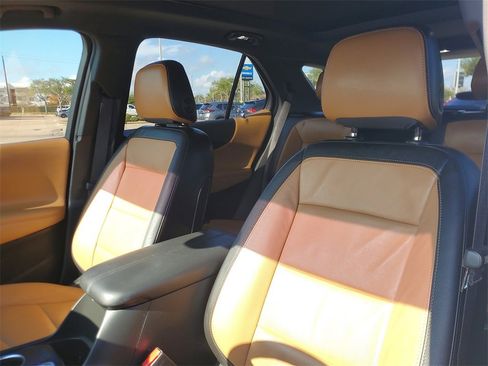 Used 2021 Chevrolet Equinox Premier image 12