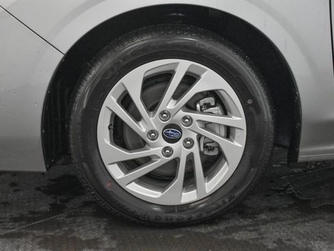 Certified 2025 Subaru Impreza 2.0i image 9