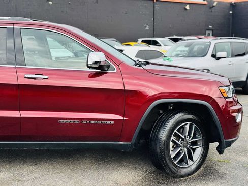 Used 2021 Jeep Grand Cherokee Limited AWD/4WD image 3