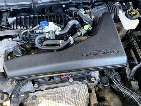Used 2017 Nissan Rogue SV FWD image 33