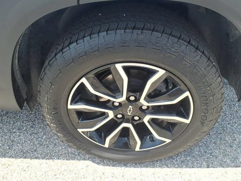 Certified 2025 Chevrolet TrailBlazer ACTIV w/ Convenience Package AWD/4WD image 9
