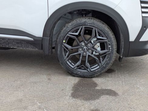 New 2026 Nissan Kicks SR w/ SR Premium Package image 10