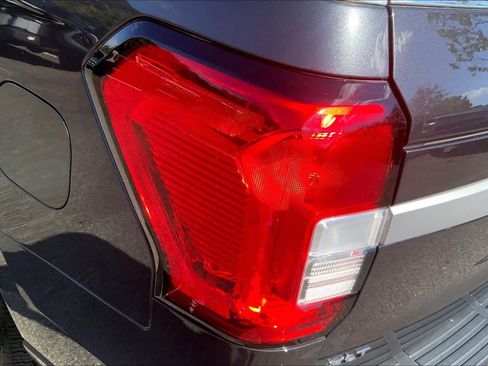 Used 2022 Ford Expedition XLT RWD image 27