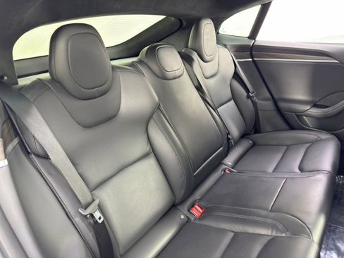 Used 2022 Tesla Model S image 40
