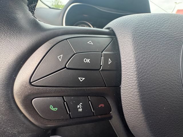 Used 2020 Jeep Cherokee Trailhawk w/ Cold Weather Group AWD/4WD image 18