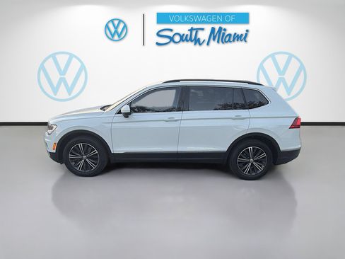 Used 2018 Volkswagen Tiguan SE w/ 18" Alloy Wheels Package image 4