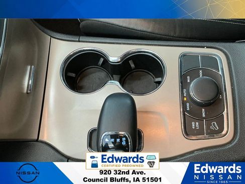 Used 2014 Jeep Grand Cherokee Limited w/ Trailer Tow Group IV AWD/4WD image 31