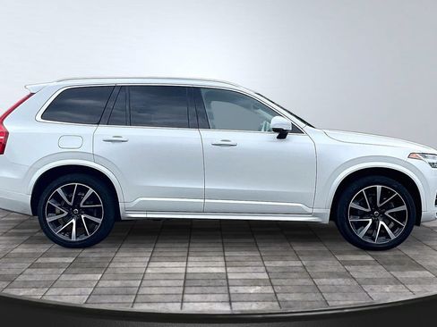 Used 2020 Volvo XC90 T6 Momentum w/ Protection Package Premier AWD/4WD image 8