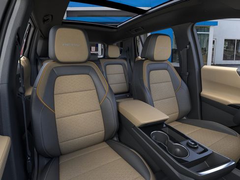 New 2026 Chevrolet Equinox ACTIV image 16