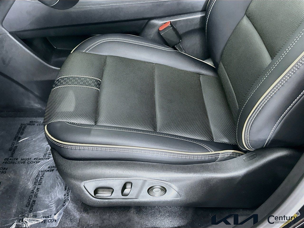 Used 2025 Chevrolet Traverse High Country AWD/4WD image 19