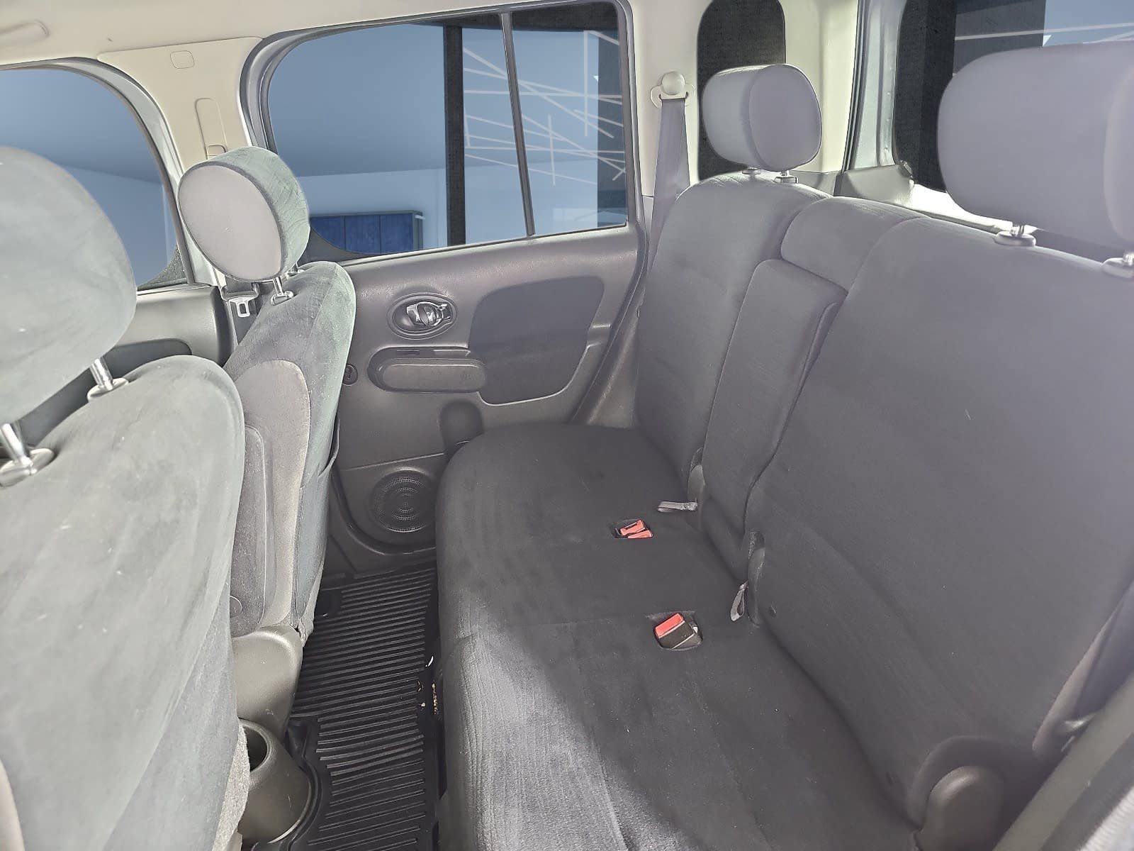 Used 2013 Nissan Cube 1.8 S w/ Interior Designer Pkg FWD image 10