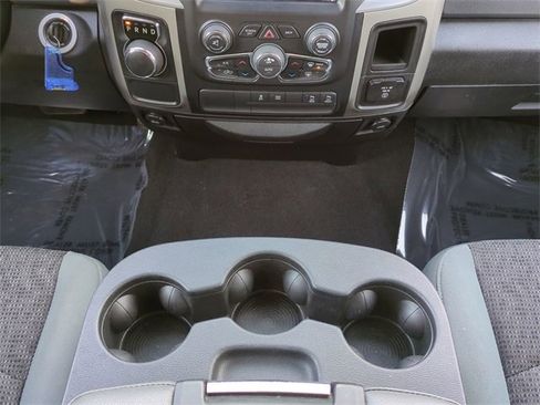 Used 2019 RAM 1500 Big Horn image 18