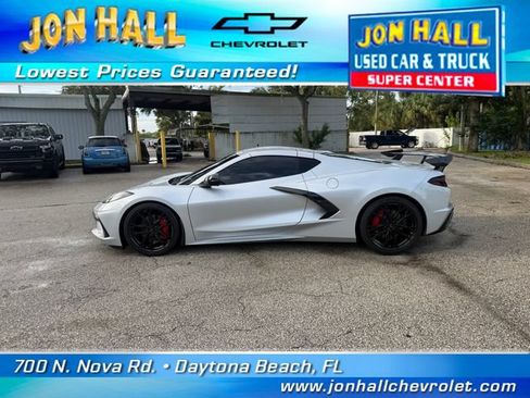 Used 2027 Chevrolet Corvette Stingray Coupe RWD image 4
