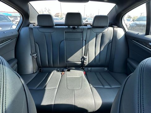 Used 2018 BMW 530i xDrive image 16