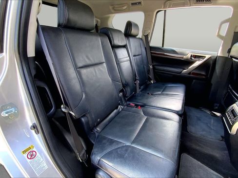 Used 2015 Lexus GX 460 w/ Premium Package AWD/4WD image 19