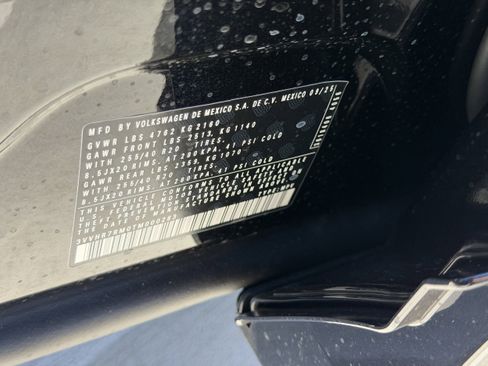 New 2026 Volkswagen Tiguan SE R-Line image 33