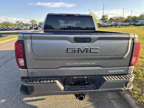 Used 2024 GMC Sierra 1500 Elevation w/ LPO, Elevation Black Package image 9