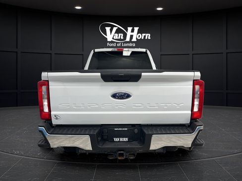 Used 2023 Ford F350 XLT AWD/4WD image 6