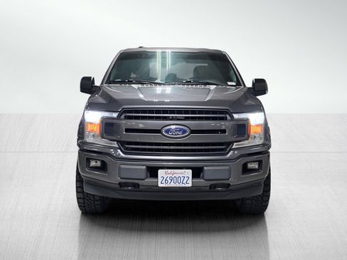 Used 2018 Ford F150 XLT image 2
