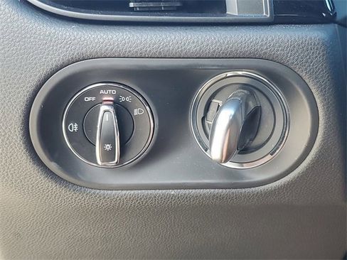 Used 2022 Porsche Macan image 33