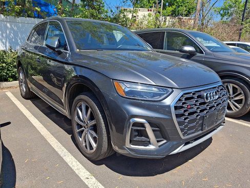 Certified 2023 Audi SQ5 Premium Plus w/ Premium Plus Package AWD/4WD image 2