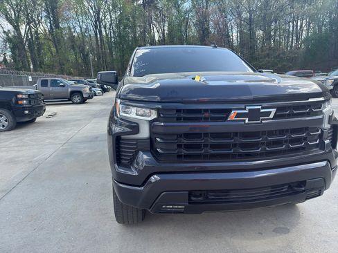 Used 2023 Chevrolet Silverado 1500 RST w/ Z71 Off-Road Package image 2