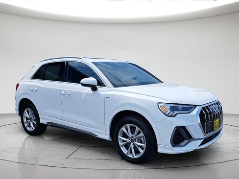 Used 2025 Audi Q3 2.0T Premium AWD/4WD image 1