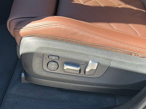 New 2026 BMW X5 sDrive40i image 12