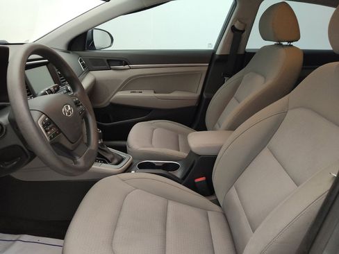 Used 2017 Hyundai Elantra SE image 17