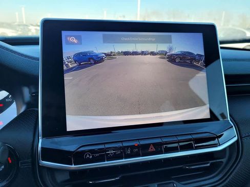 New 2026 Jeep Compass Latitude image 10