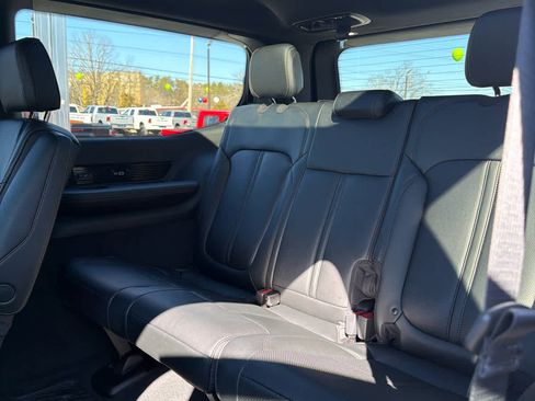 New 2026 Jeep Grand Wagoneer Summit image 11