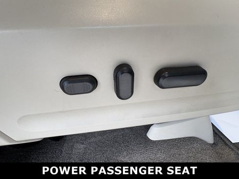 Used 2012 Ford Expedition Limited RWD image 30