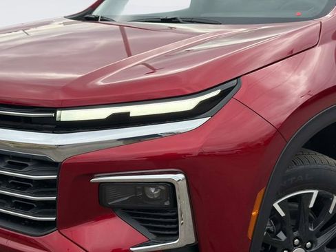 New 2026 Chevrolet Traverse LT w/ Sun and Wheel Package image 9