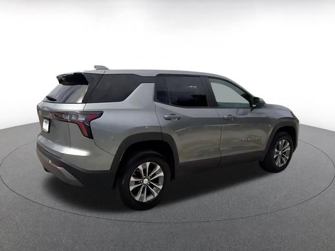 Used 2025 Chevrolet Equinox LT FWD image 14