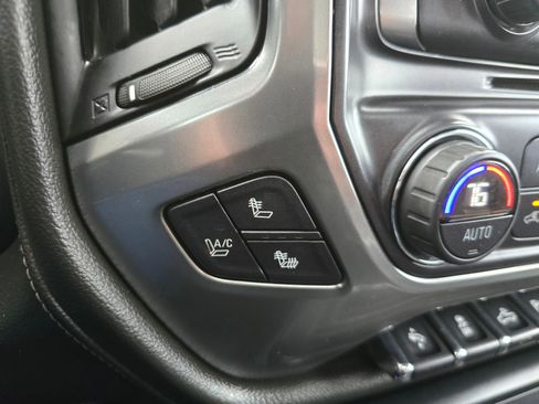 Used 2015 Chevrolet Silverado 2500 LTZ image 21