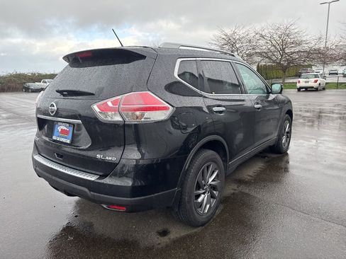 Used 2016 Nissan Rogue SL w/ SL Premium Package image 4