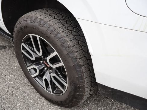 Used 2023 GMC Yukon AT4 w/ Technology Package image 45