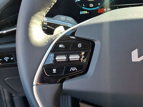 Used 2025 Kia Niro Wind w/ Wind Preserve Package image 21