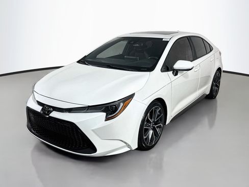 Used 2020 Toyota Corolla XSE FWD image 4